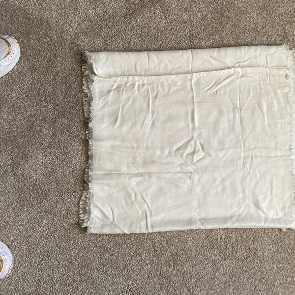 Apartment 9 White Rayon Infinity Scarf - NWOT - Picture 5 of 5